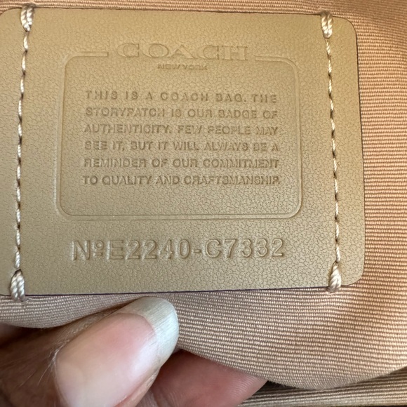 Coach Kristy Shoulder bag and wallet set - Picture 9 of 16